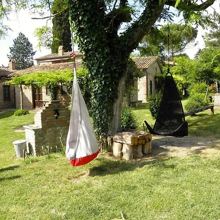 Monte Santa Maria Tiberina Sleeps 4 Pool Wifi Apartment