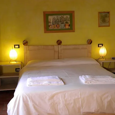 Apartment Monte Santa Maria Tiberina Sleeps 4 Pool Wifi Monteleone d'Orvieto
