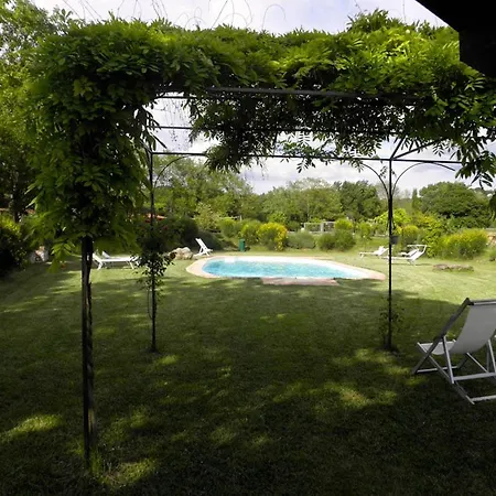 Monte Santa Maria Tiberina Sleeps 4 Pool Wifi Apartment *