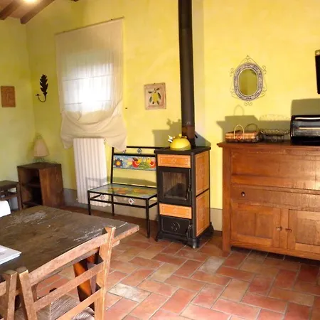 Monte Santa Maria Tiberina Sleeps 4 Pool Wifi Apartment *