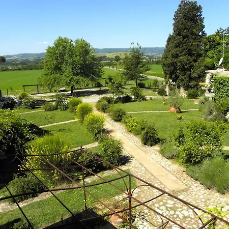 Monte Santa Maria Tiberina Sleeps 4 Pool Wifi アパート