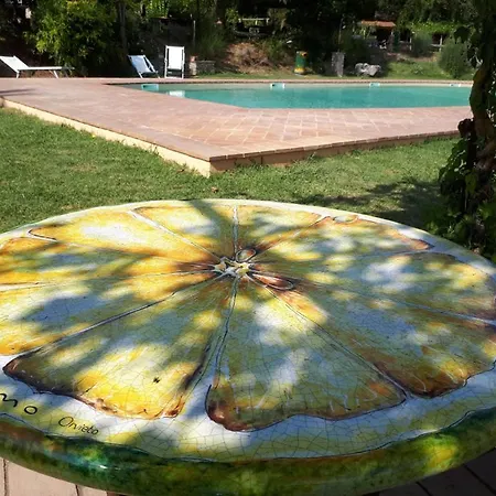 Monte Santa Maria Tiberina Sleeps 4 Pool Wifi Apartment